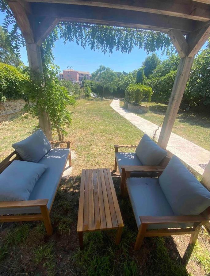 Petite Maison De Charme - Le Jardin Secret D'Alice Roquebrune-sur-Argens Exterior foto
